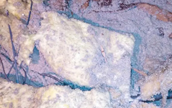 Wall with asbestos